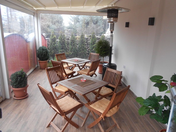 Imagen de los exteriores del Hotel Leonardo, SKOPJE. Foto 11