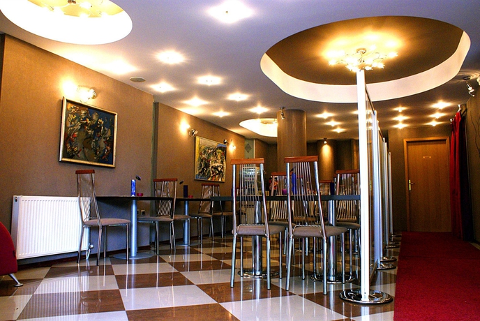 Imagen del bar/restaurante del Hotel Leonardo, SKOPJE. Foto 5