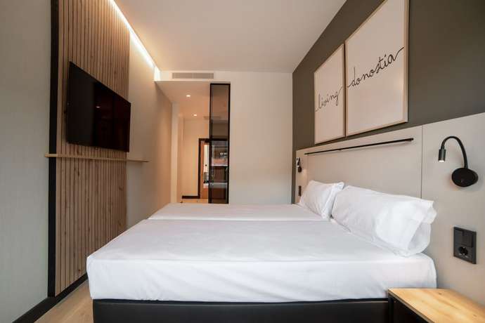 Imagen de la habitación del Hotel Leonardo San Sebastián. Foto 8