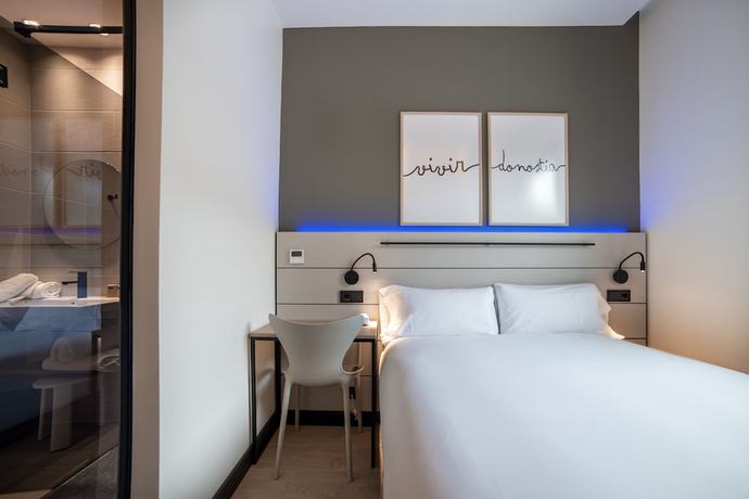 Imagen de la habitación del Hotel Leonardo San Sebastián. Foto 11
