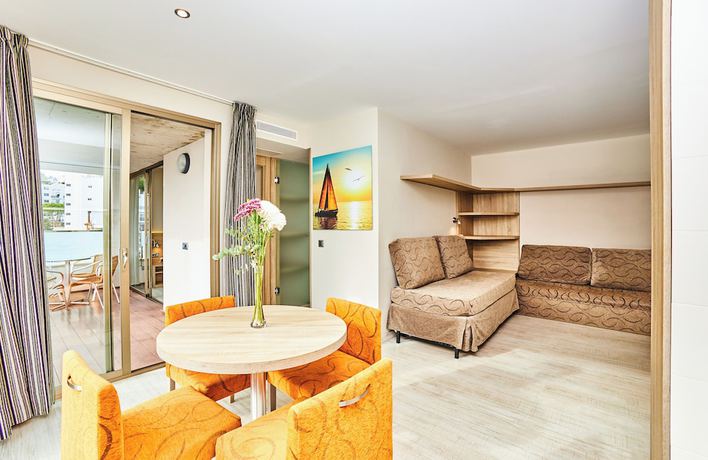 Imagen de la habitación del Hotel Leonardo Suites Mallorca Calvia. Foto 12