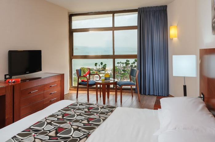 Imagen de la habitación del Hotel Leonardo Tiberias. Foto 11