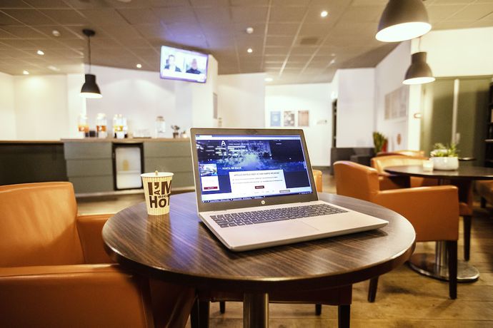 Imagen del bar/restaurante del Hotel Leonardo Utrecht City Centre. Foto 2