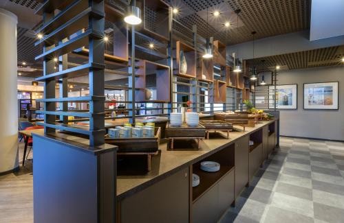 Imagen del bar/restaurante del Hotel Leonardo Verona. Foto 12