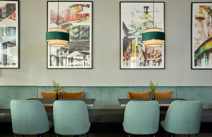 Imagen del bar/restaurante del Hotel Leonardo Vienna City West. Foto 2