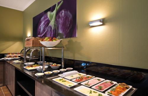 Imagen del bar/restaurante del Hotel Leonardo V&ouml;lklingen - Saarbr&uuml;cken. Foto 12