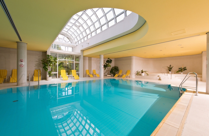 Imagen de la piscina del Hotel Leonardo Weimar. Foto 15