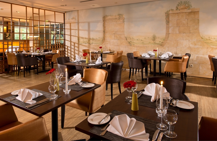 Imagen del bar/restaurante del Hotel Leonardo Weimar. Foto 5