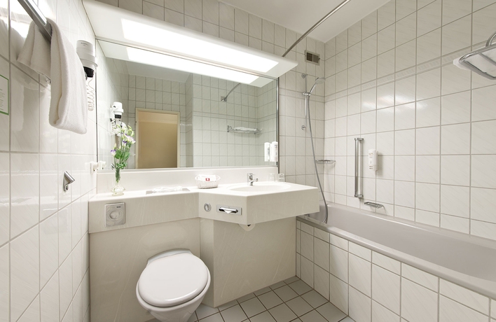 Imagen de la habitación del Hotel Leonardo Wolfsburg City Center. Foto 4