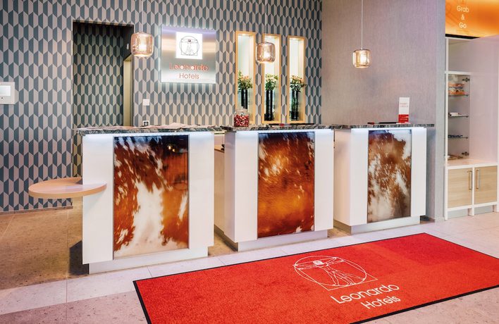 Imagen de los interiores del Hotel Leonardo Zurich Airport. Foto 19