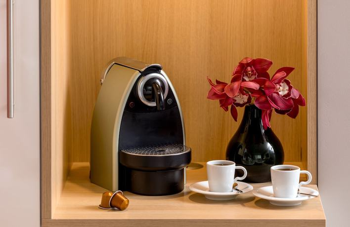 Imagen de la habitación del Hotel Leonardo Zurich Airport. Foto 15