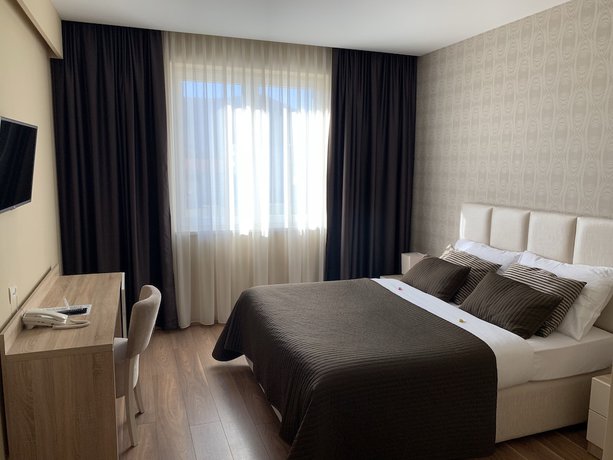 Imagen de la habitación del Hotel Leone, Medjugorje. Foto 15