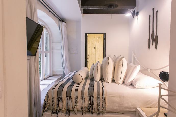 Imagen de la habitación del Hotel Leones de Alba Boutique. Foto 2
