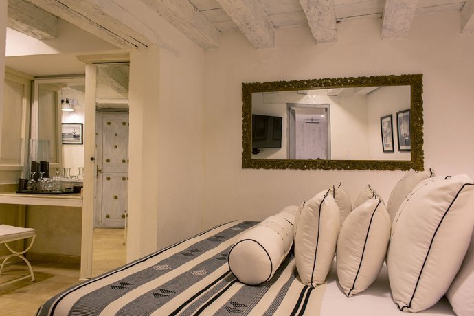 Imagen de la habitación del Hotel Leones de Alba Boutique. Foto 3