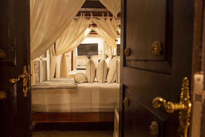 Imagen de la habitación del Hotel Leones de Alba Boutique. Foto 9