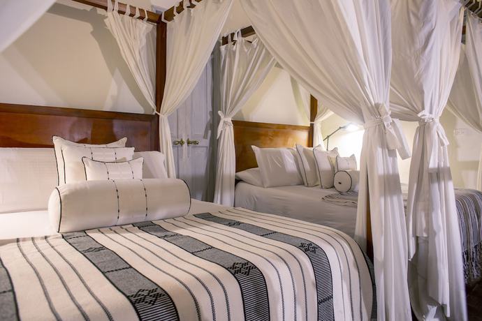 Imagen de la habitación del Hotel Leones de Alba Boutique. Foto 10