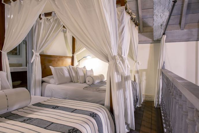 Imagen de la habitación del Hotel Leones de Alba Boutique. Foto 15