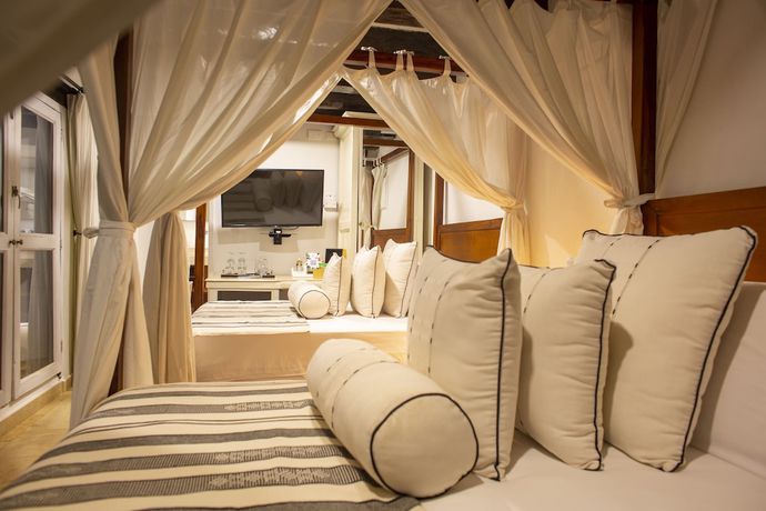 Imagen de la habitación del Hotel Leones de Alba Boutique. Foto 18