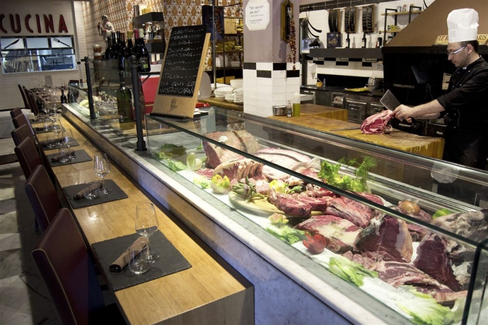 Imagen del bar/restaurante del Hotel Leonessa, Volla. Foto 2