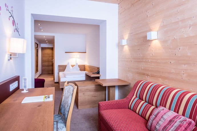 Imagen de la habitación del Hotel Leonhard. Foto 5