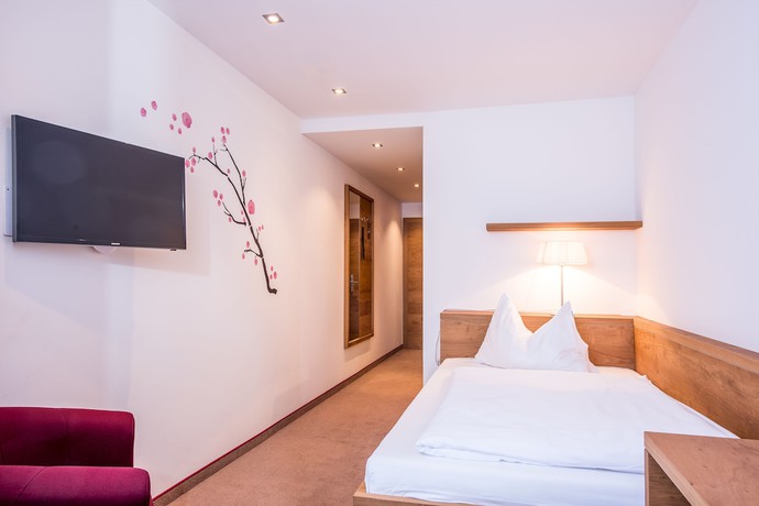 Imagen de la habitación del Hotel Leonhard. Foto 6