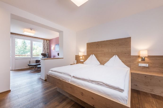 Imagen de la habitación del Hotel Leonhard. Foto 10