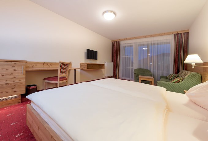 Imagen de la habitación del Hotel Leonhard. Foto 16