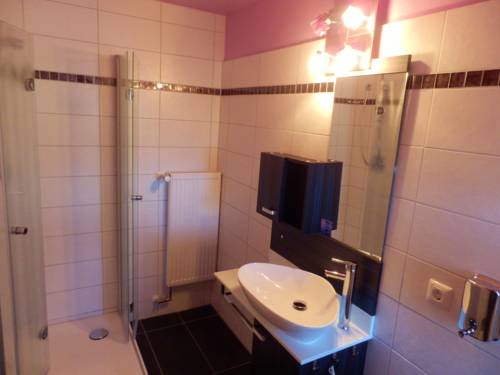 Imagen de la habitación del Hotel Leonhardihof. Foto 2
