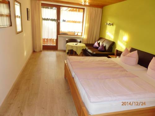 Imagen de la habitación del Hotel Leonhardihof. Foto 15