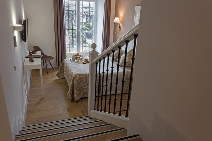 Imagen de la habitación del Hotel Leonor De Aquitania. Foto 9