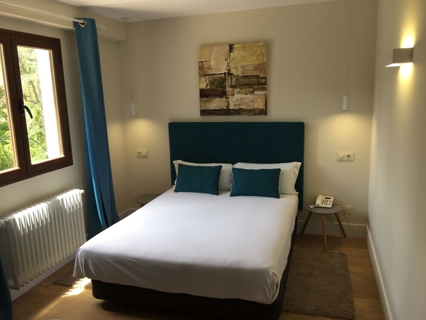 Imagen de la habitación del Hotel Leonor De Aquitania. Foto 14