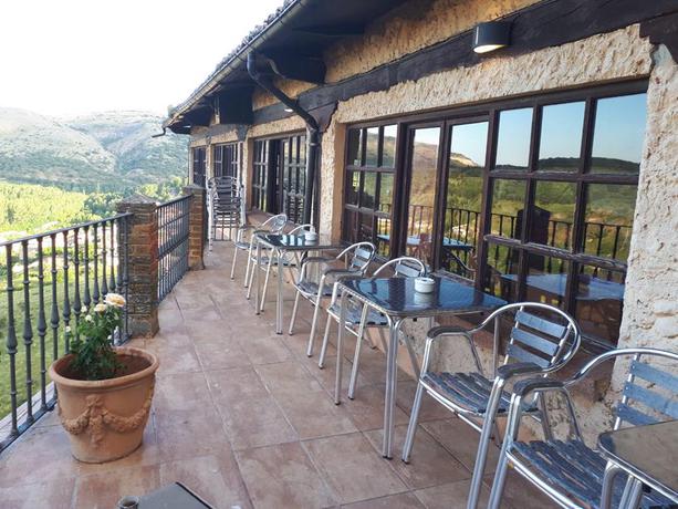 Imagen del bar/restaurante del Hotel Leonor Mirón. Foto 2