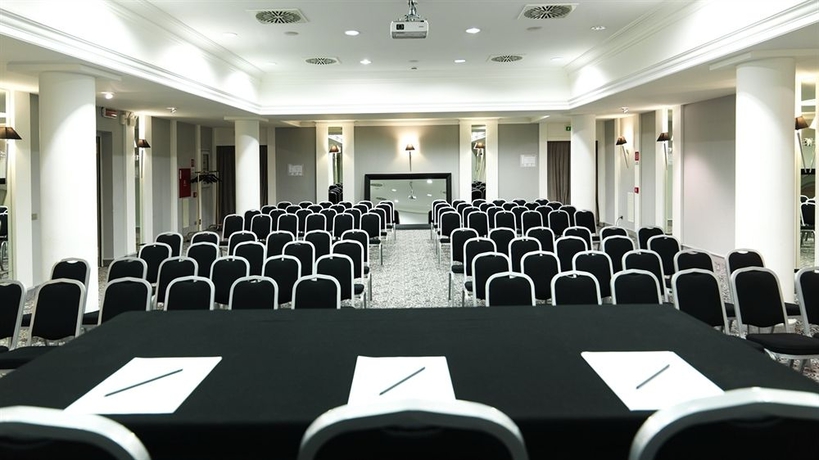 Imagen de los interiores del Hotel Leon's Place. Foto 2