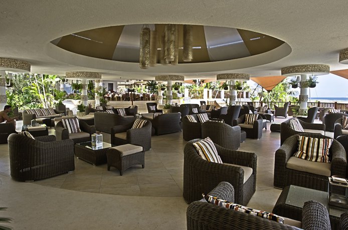 Imagen del bar/restaurante del Hotel Leopard Beach Resort and Spa. Foto 2