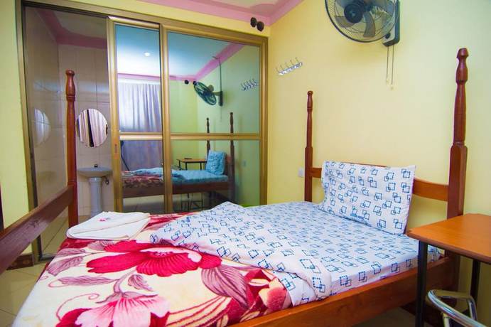 Imagen de la habitación del Hotel Leosim. Foto 3