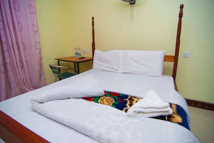 Imagen de la habitación del Hotel Leosim. Foto 14