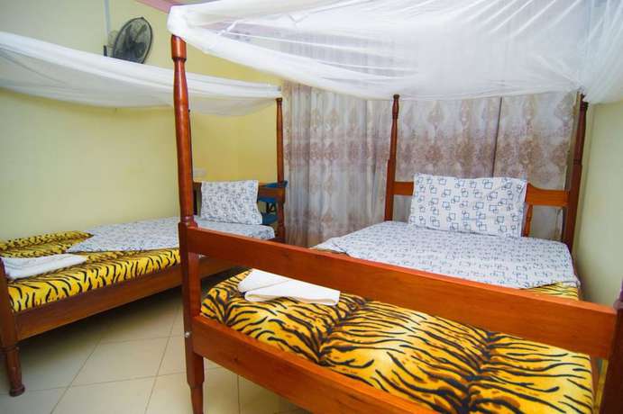 Imagen de la habitación del Hotel Leosim. Foto 15