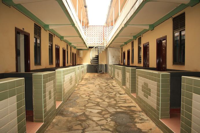 Imagen de los interiores del Hotel Leosim Nebbi. Foto 17