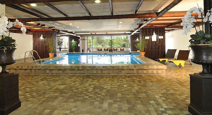 Imagen de la piscina del Hotel Leoso Leverkusen. Foto 11