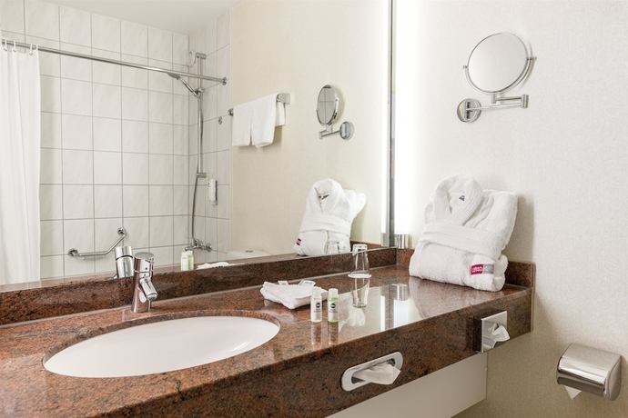 Imagen de la habitación del Hotel Leoso Ludwigshafen. Foto 17