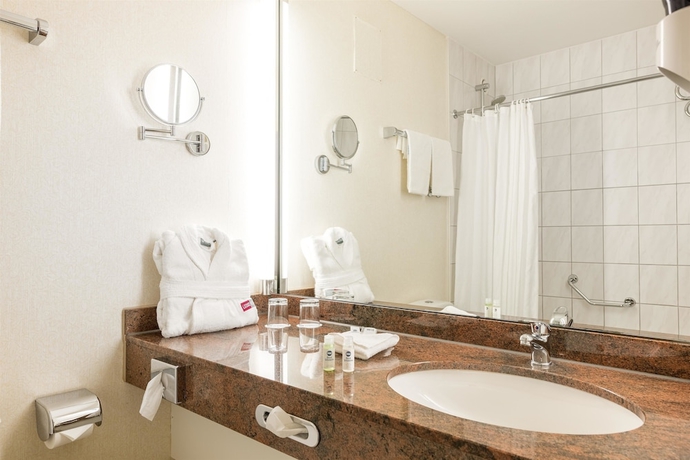 Imagen de la habitación del Hotel Leoso Ludwigshafen. Foto 18