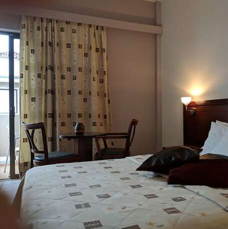 Imagen de la habitación del Hotel Lepanto Beach. Foto 18