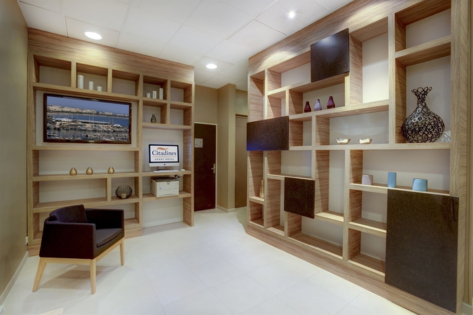 Imagen de los interiores del Hotel Lepoussin. Foto 11