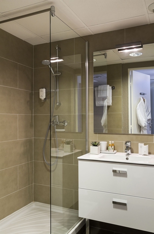 Imagen de la habitación del Hotel Lepoussin. Foto 9