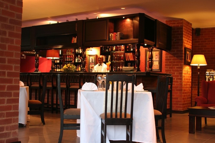 Imagen del bar/restaurante del Hotel Leriba. Foto 4