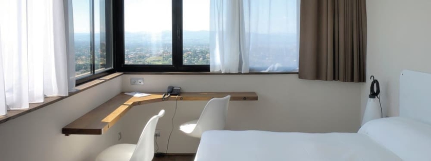 Imagen de la habitación del Hotel L'ermitage Cuisine-à-manger. Foto 3