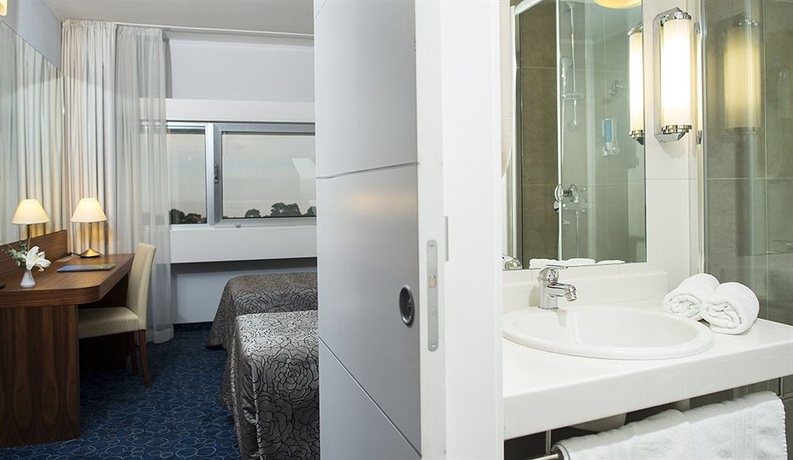 Imagen de la habitación del Hotel Lero. Foto 11