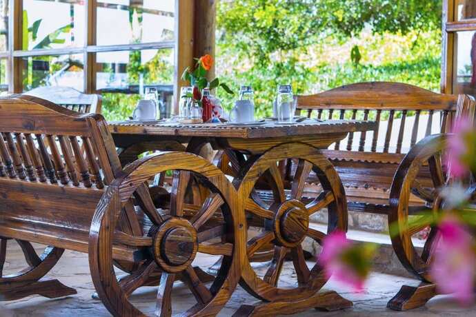 Imagen general del Hotel Lerruat Log Resort. Foto 11