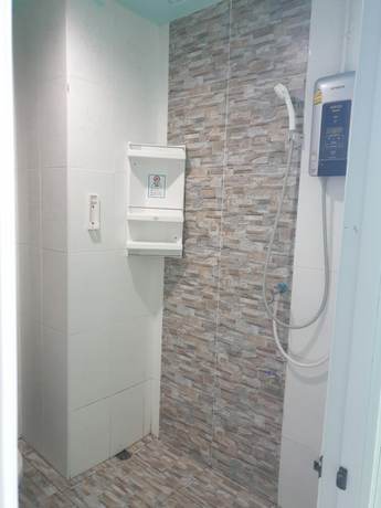 Imagen de la habitación del Hotel Lert Sri. Foto 11