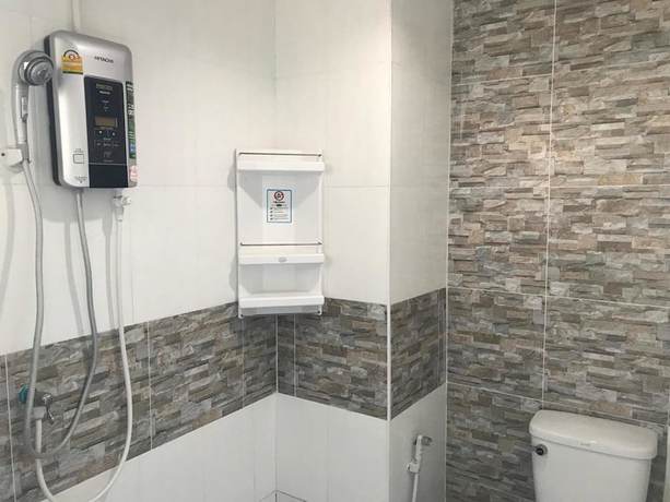 Imagen de la habitación del Hotel Lert Sri. Foto 14